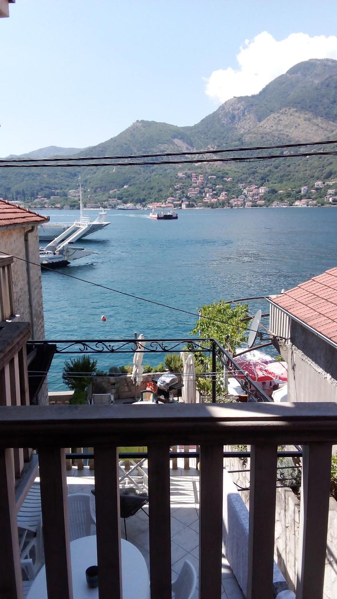 Apartment Aleksandar Tivat Exterior foto