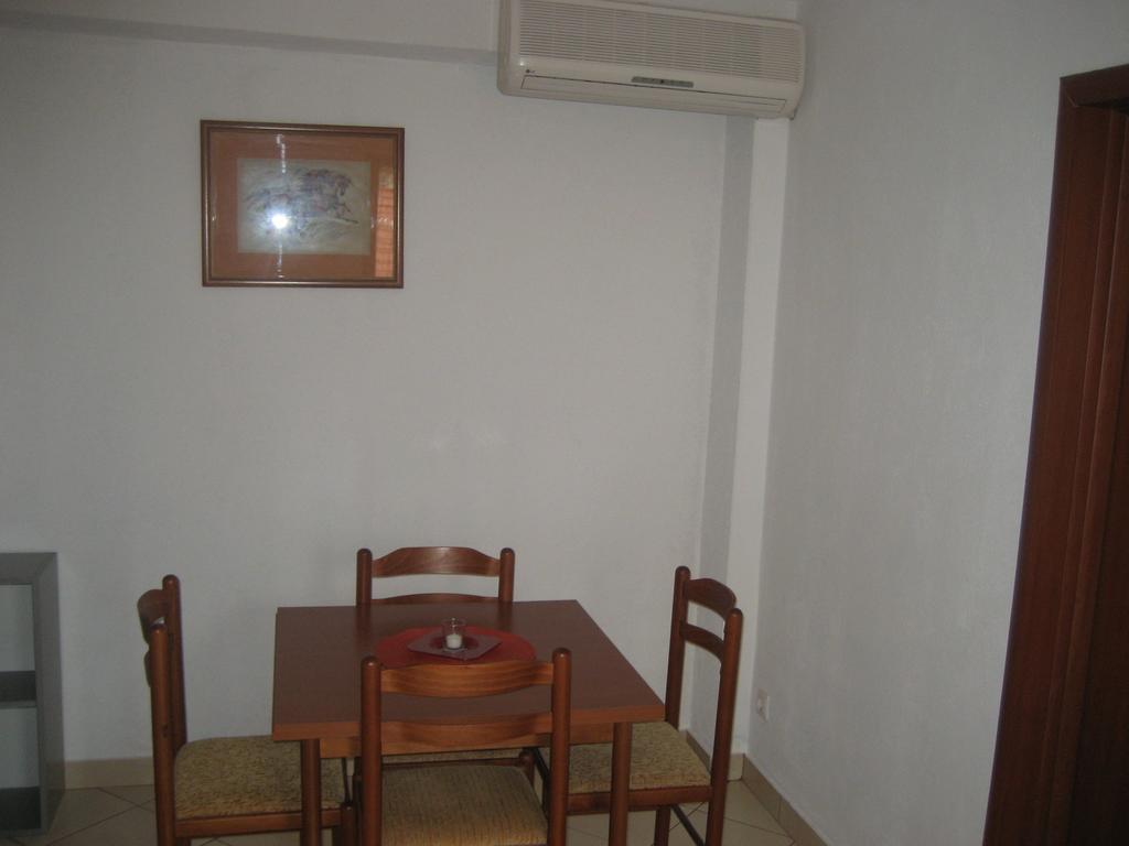 Apartment Aleksandar Tivat Exterior foto