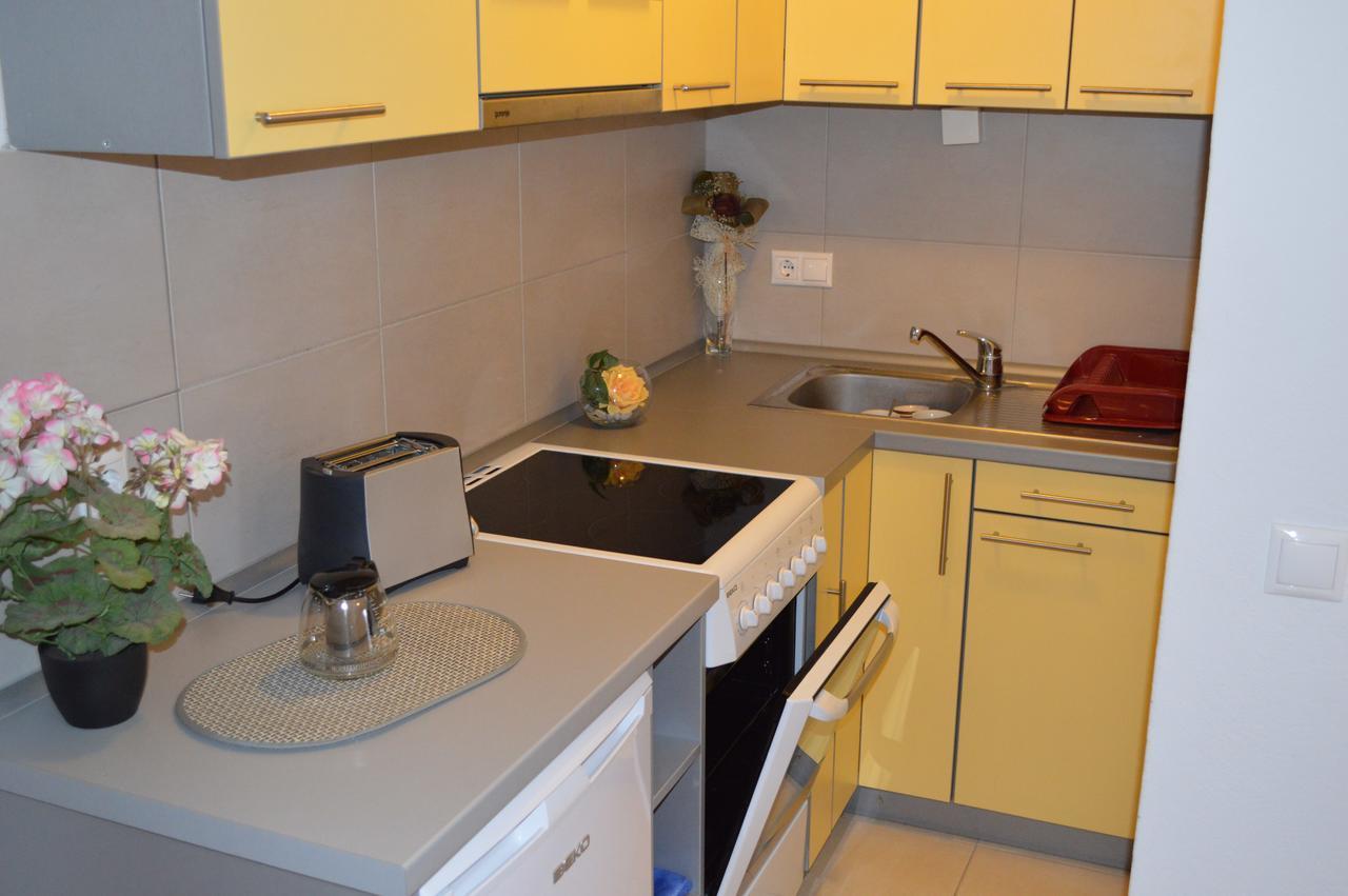 Apartment Aleksandar Tivat Exterior foto