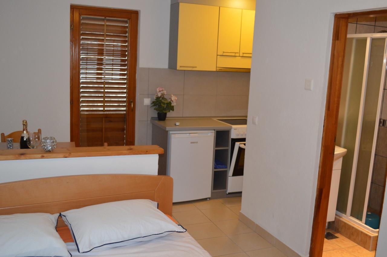 Apartment Aleksandar Tivat Exterior foto