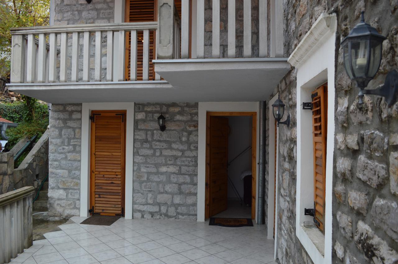 Apartment Aleksandar Tivat Exterior foto