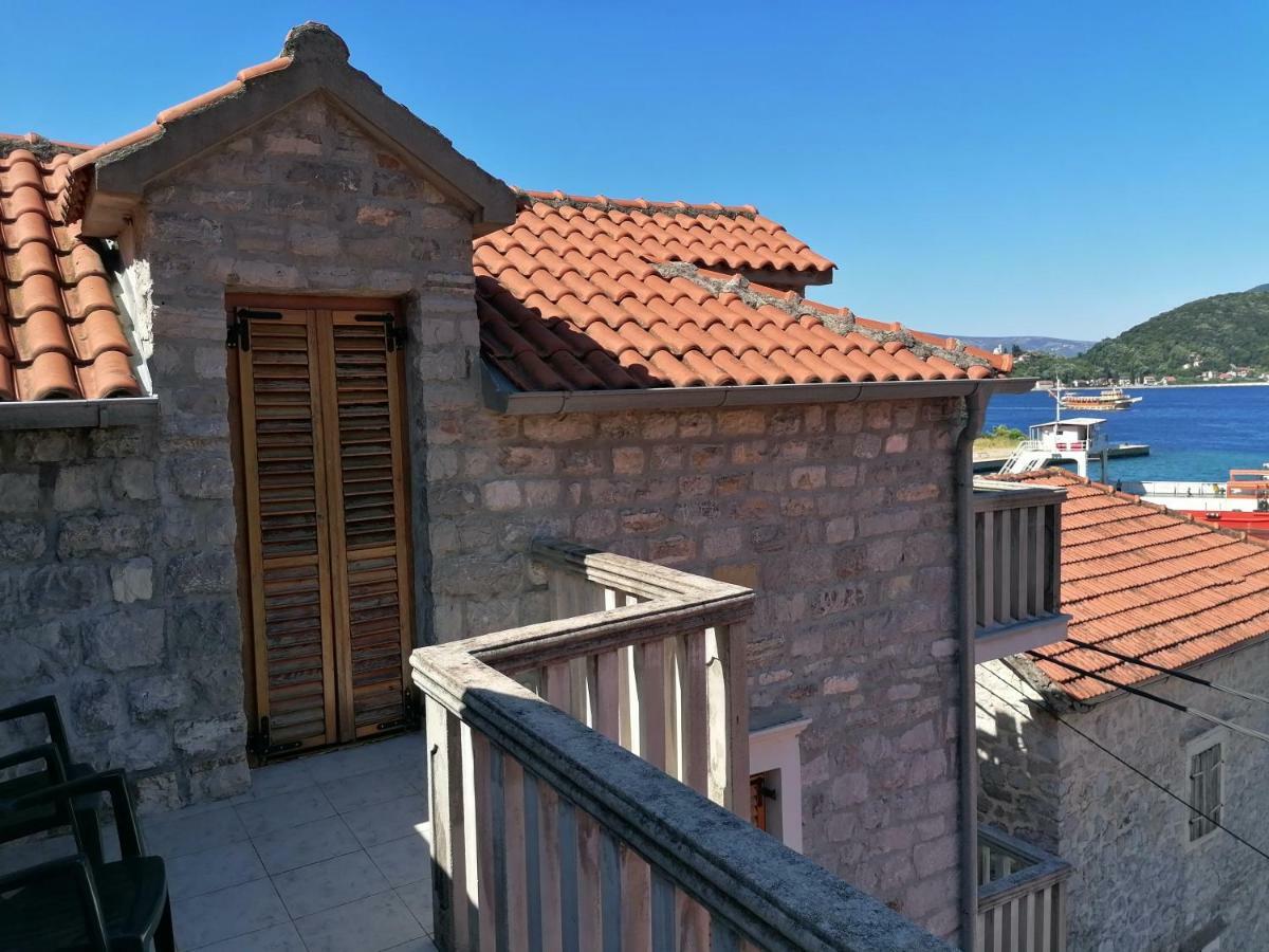 Apartment Aleksandar Tivat Exterior foto